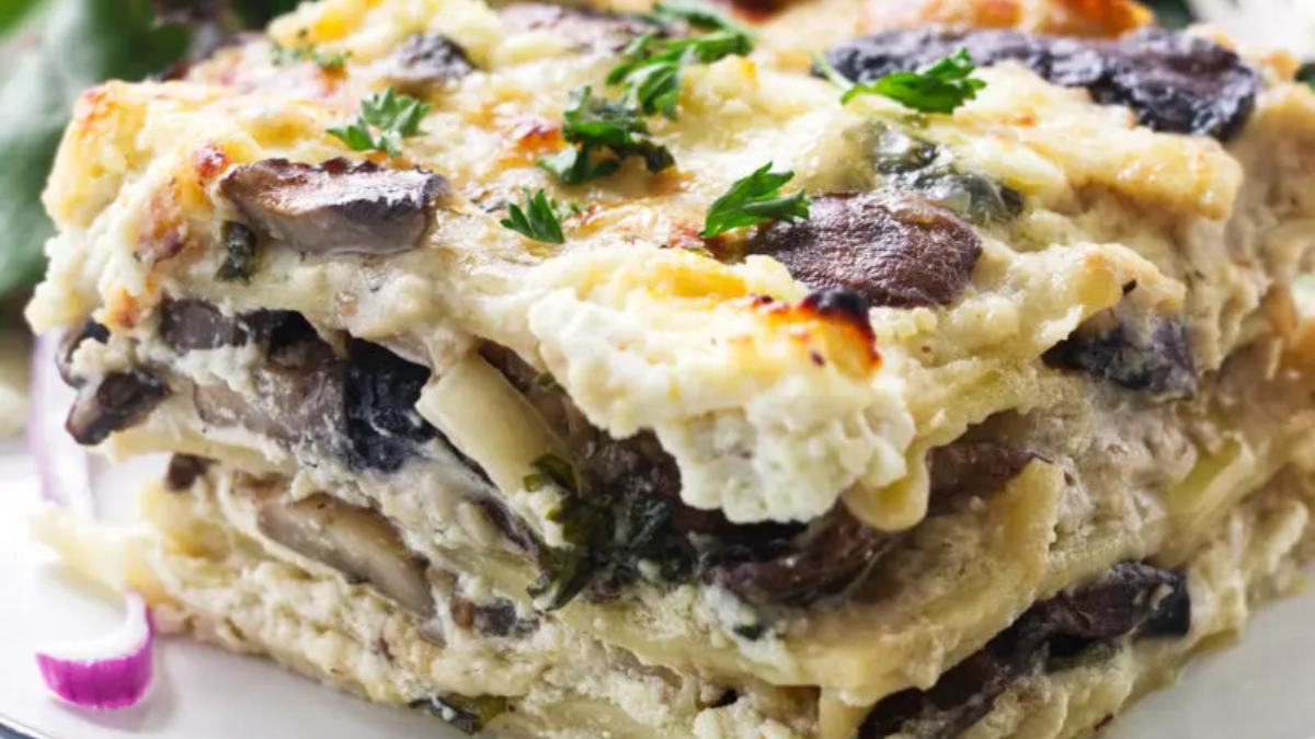 Mushroom Lasagna That Even Meat Eaters Will Love. Photo credit Savor the Best.