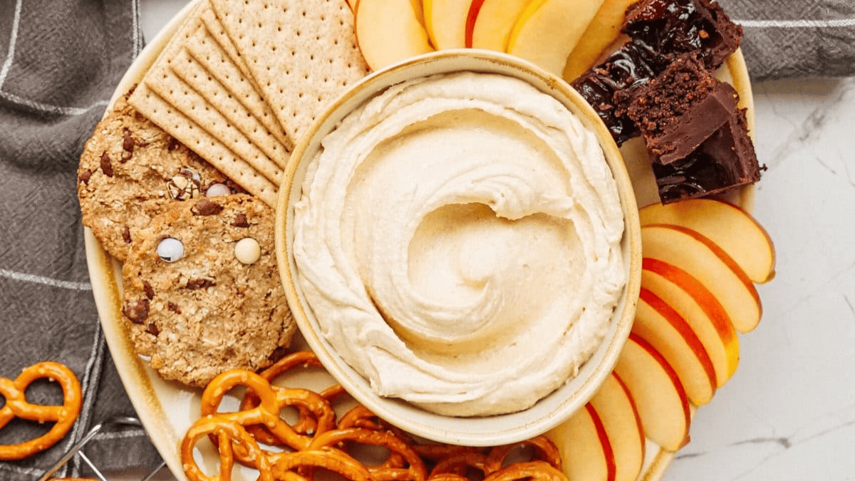 Peanut Butter Dip Recipe. Photo credit Lauren's Latest.