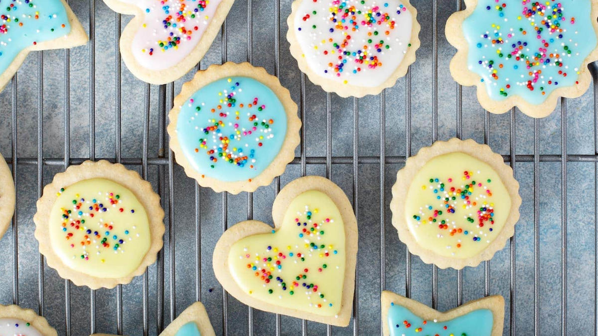 Vanilla Bean Cut Out Sugar Cookie Recipe. Photo credit Lauren's Latest.