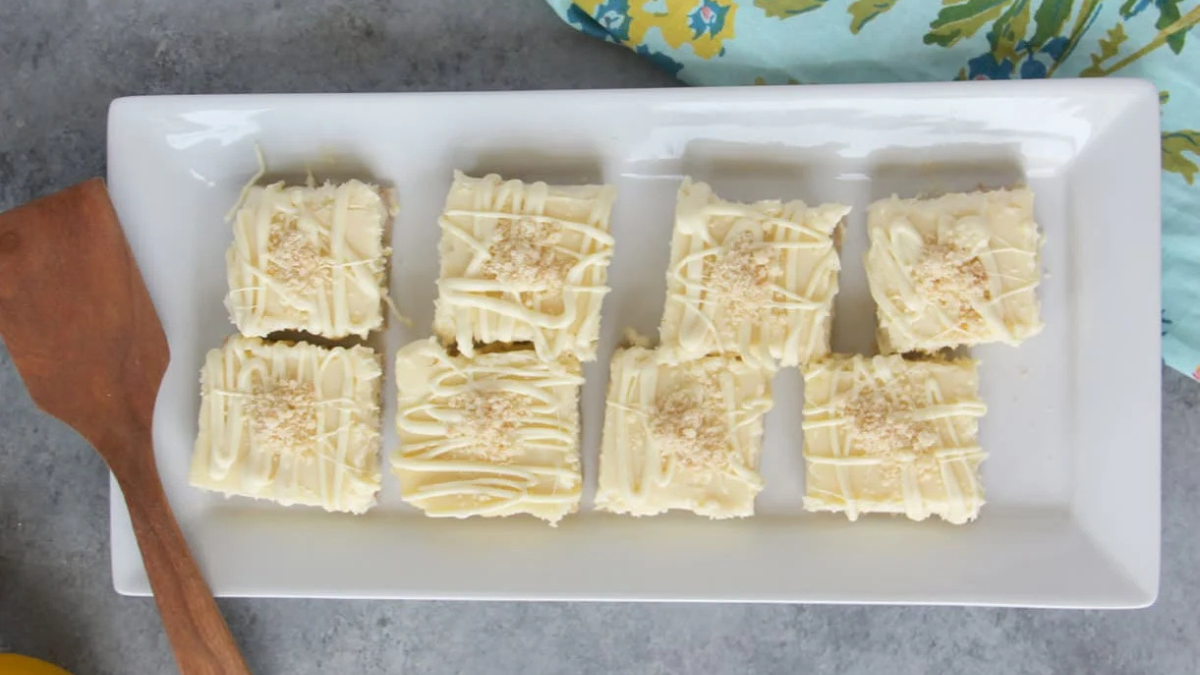 White Chocolate Cheesecake Bars