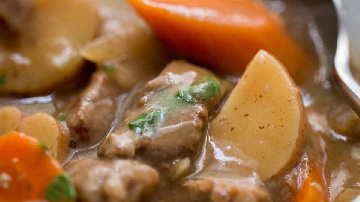 Crockpot Beef Stew. Photo credit Lauren's Latest.