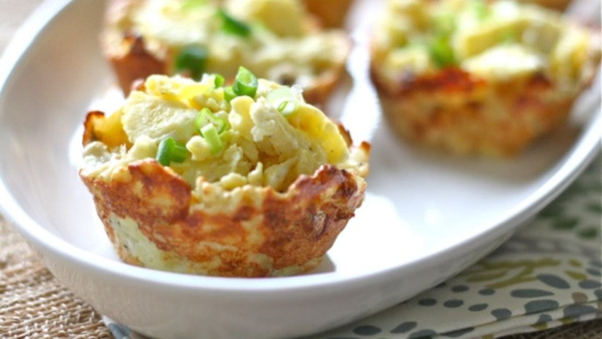 Easter Breakfast Hash Brown Egg Cups. Photo credit Lauren's Latest.