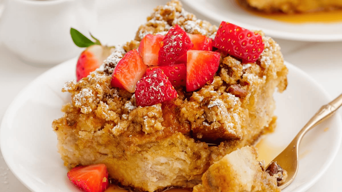 French Toast Casserole. Photo credit Lauren's Latest. (1)