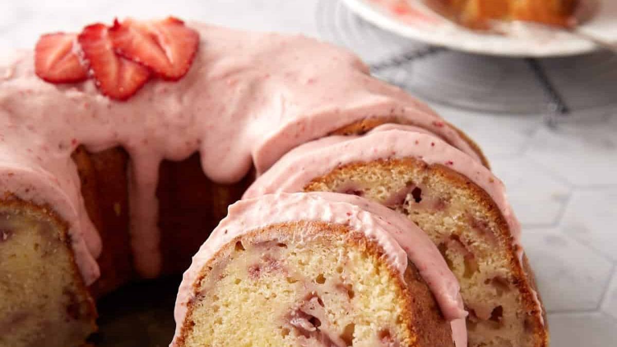 Fresh Strawberry Bundt Cake Recipe. Photo credit Butter and Baggage.