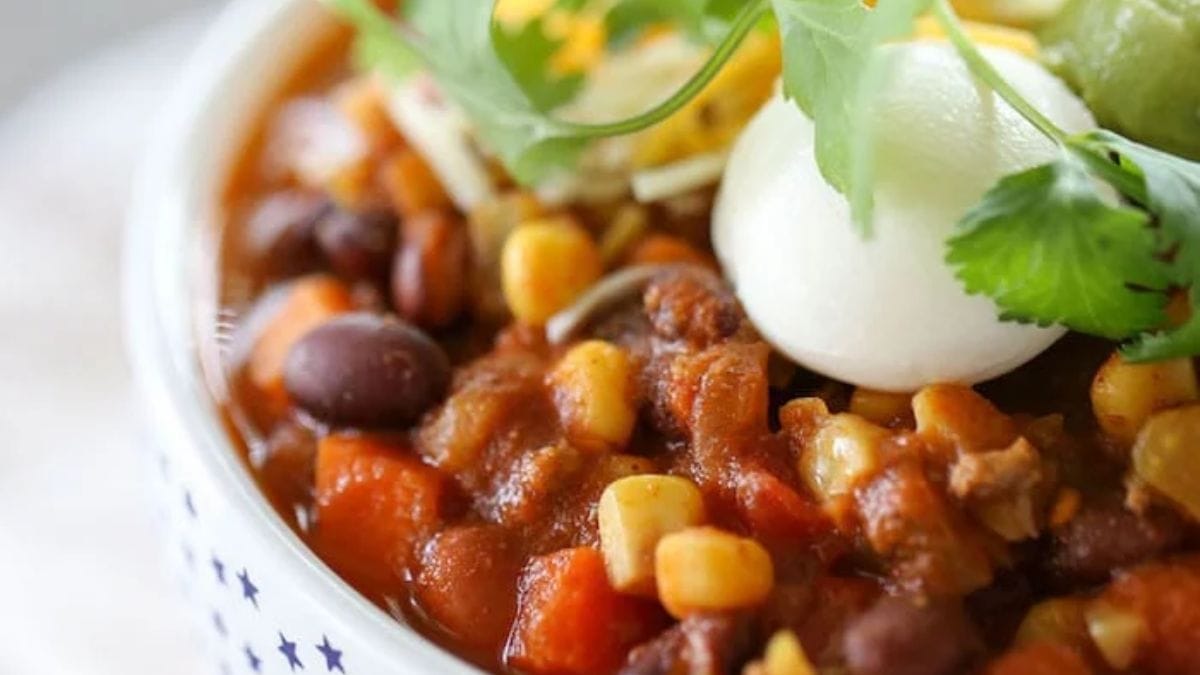 Homemade Chili Recipe. Photo credit Lauren's Latest.