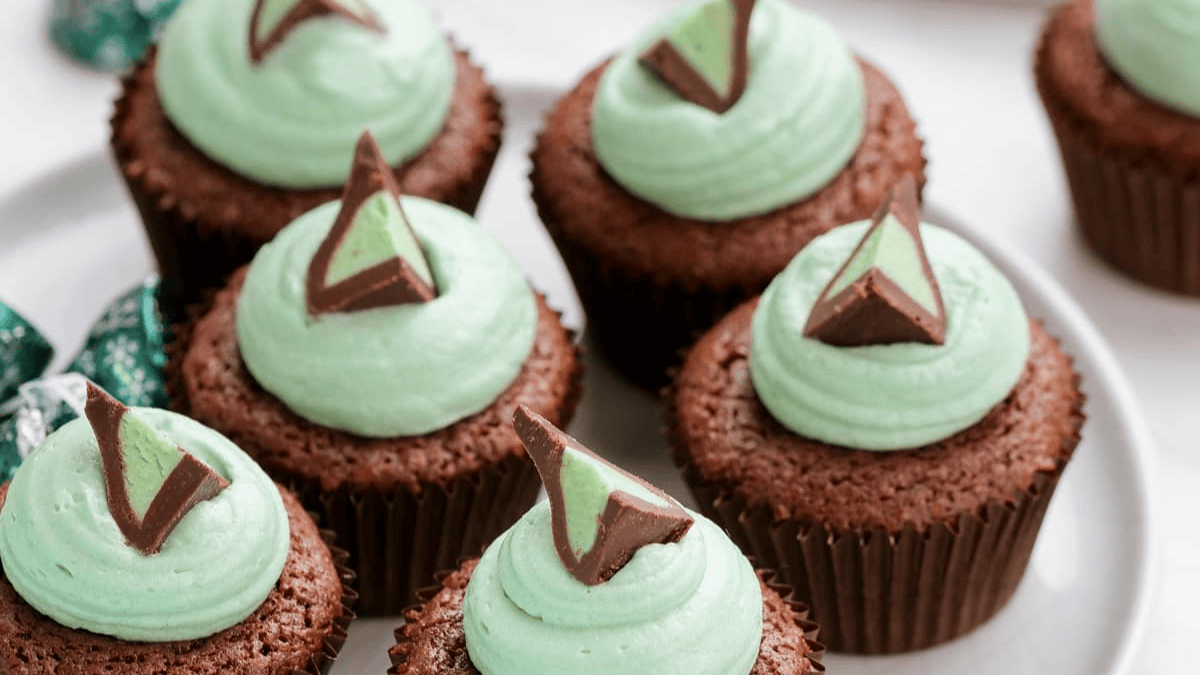 Mint Brownie Bites With Frosting. Photo credit Lauren's Latest.