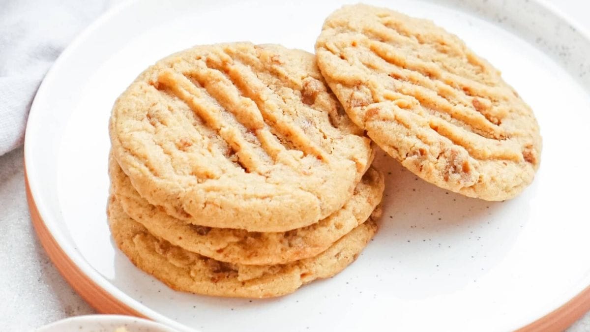 Peanut Butter Toffee Cookies. Photo credit Lauren's Latest.