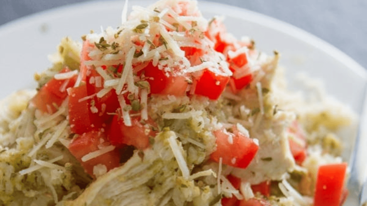 Pesto Chicken And Rice Casserole. Photo credit Lauren's Latest.