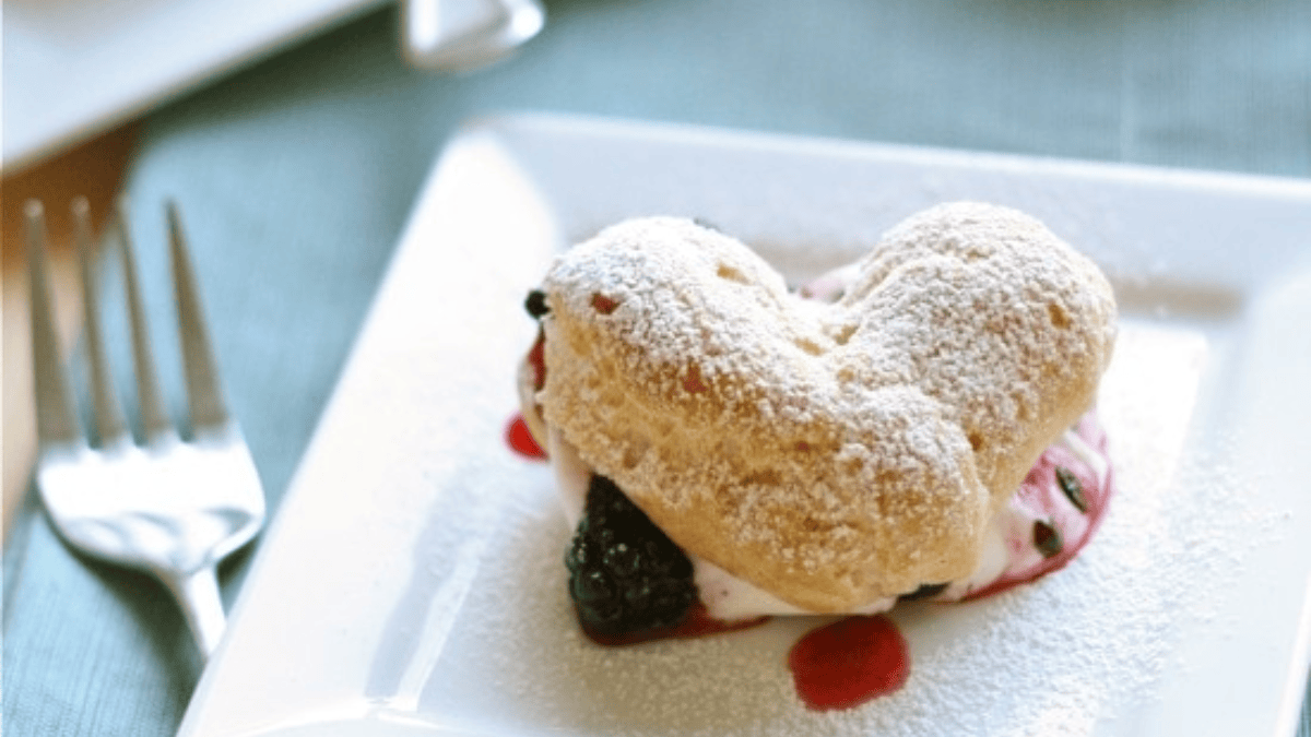 Valentine's Day Cream Puffs. Photo credit Lauren's Latest.