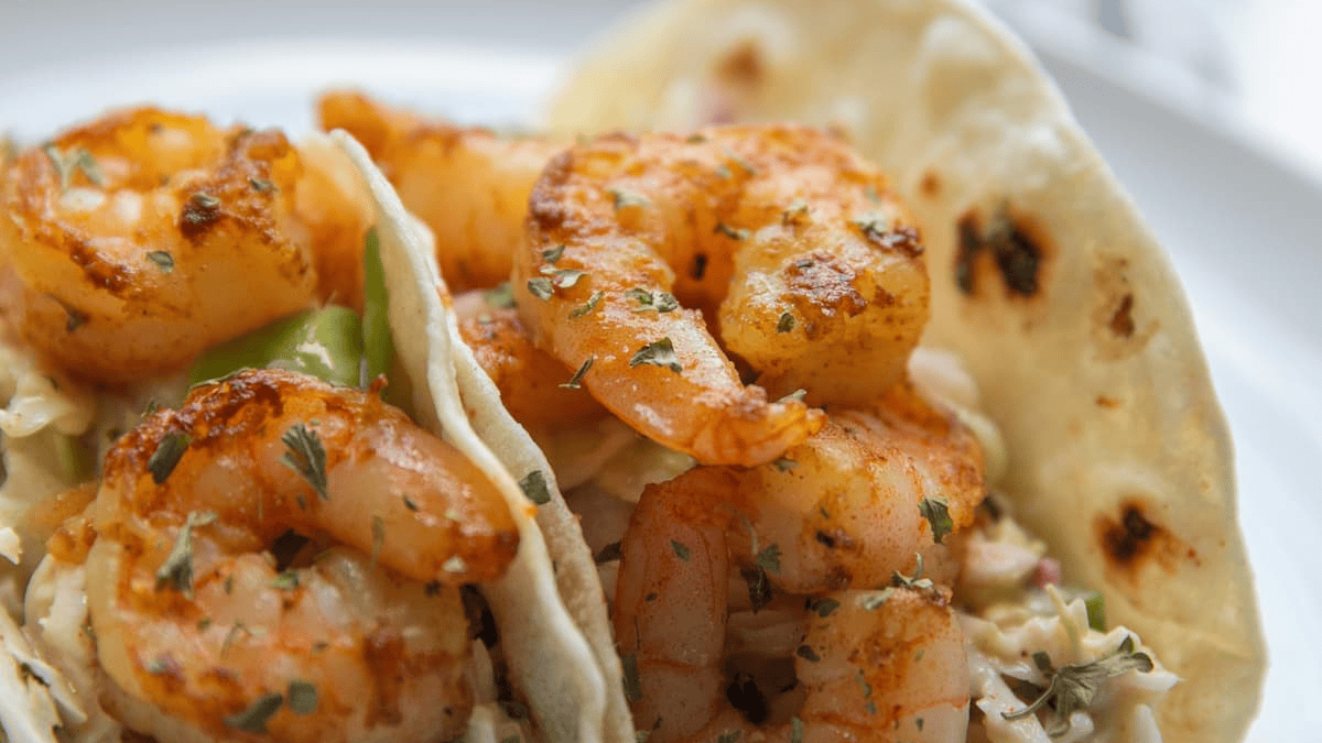 Best Shrimp Tacos Recipe. Photo credit Lauren's Latest.