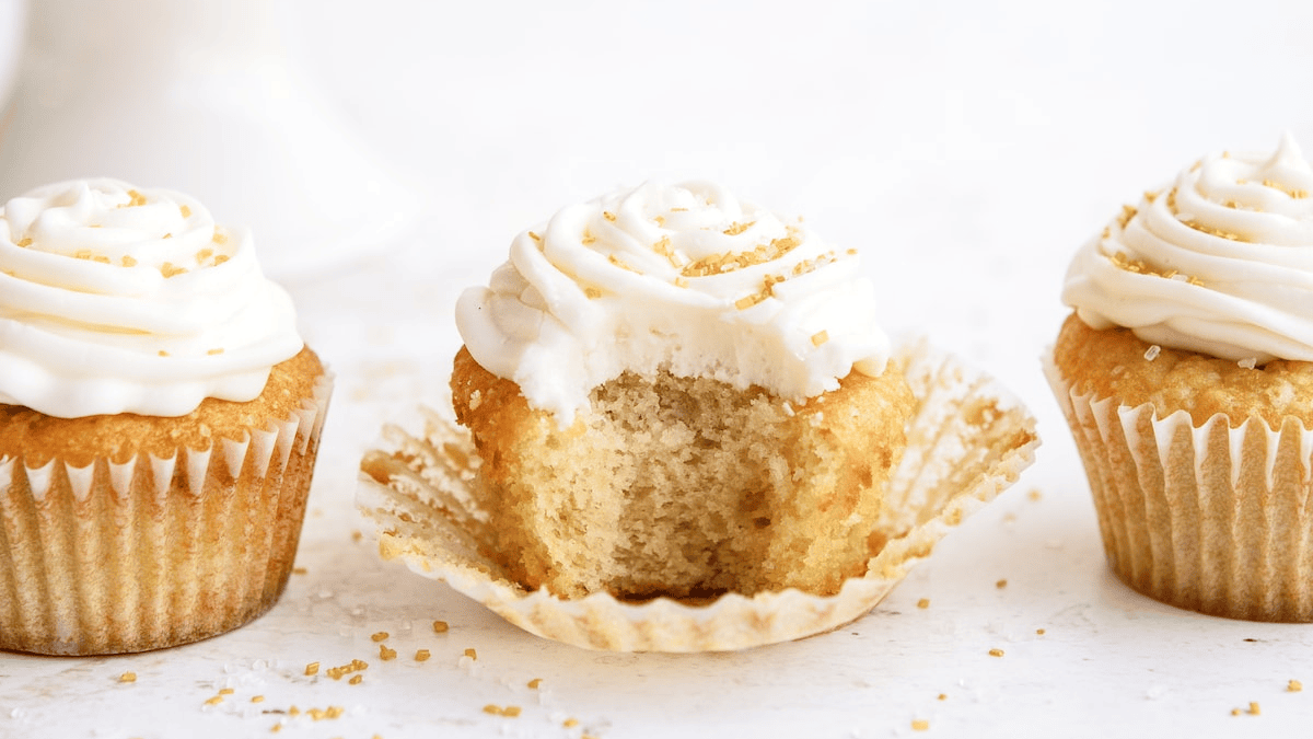 The Best Vanilla Cupcake Recipe. Photo credit Lauren's Latest.