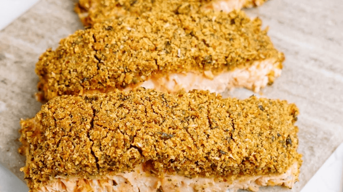 Baked Salmon with Garlic Parmesan Bread Crumbs. Photo credit Lauren's Latest.