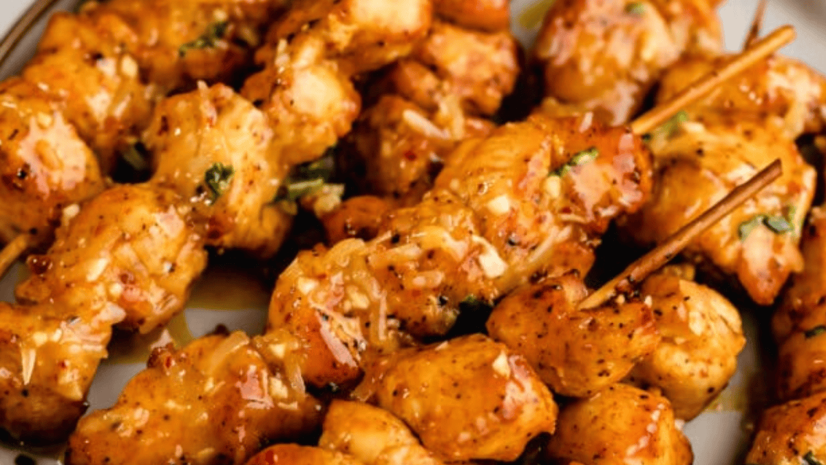 Air Fryer Chicken Skewers. Photo credit Lauren's Latest.