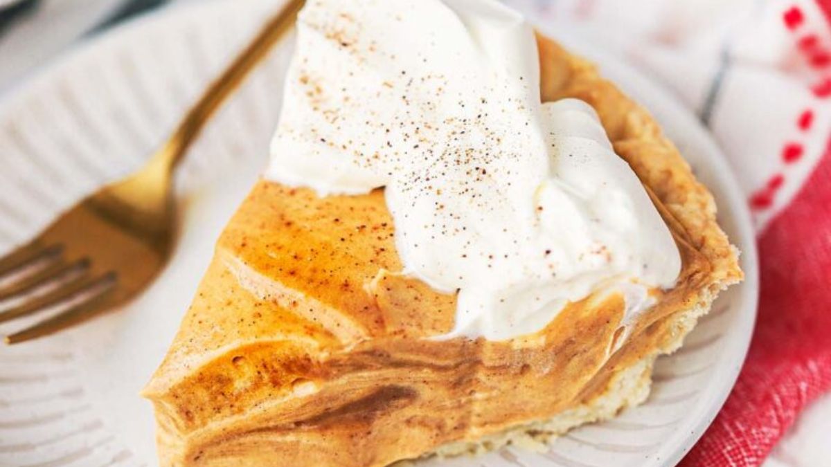 Gingerbread Cream Pie {No Bake Recipe!}. Photo credit Best Desserts.