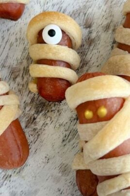 Mummy Dogs Recipe For Halloween. Photo credit Lauren's Latest.