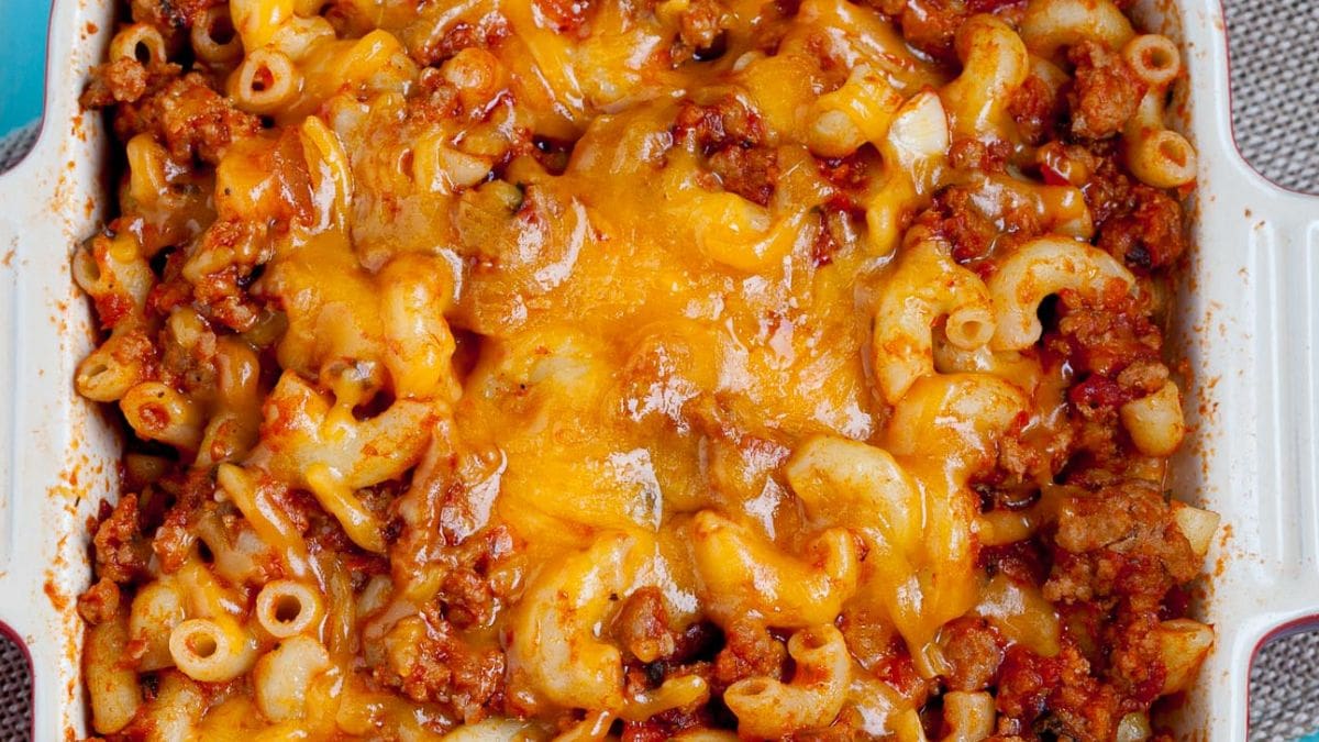 30 Minute Chili Mac. Photo credit Chew Out Loud.