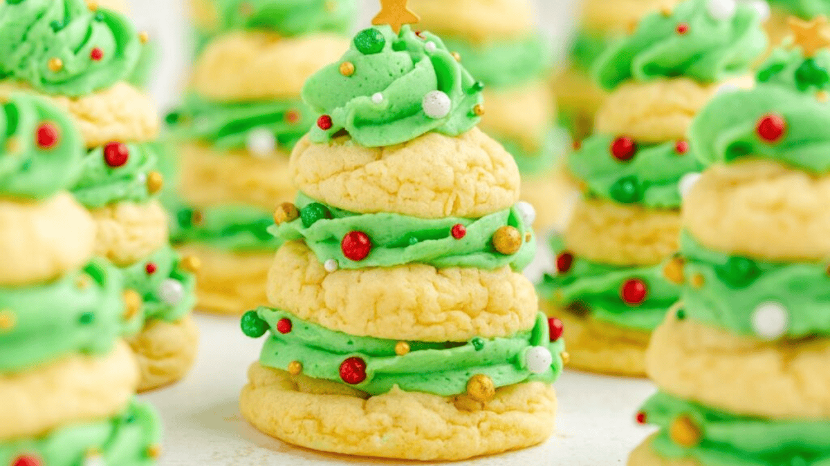 Christmas Tree Stacked Cookies. Photo credit Semi Homemade Kitchen.