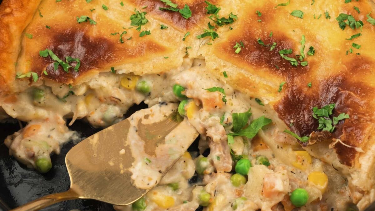 Double Crust Turkey Pot Pie. Photo credit Lauren's Latest.