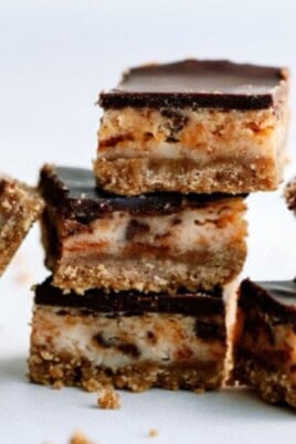 Butterfinger Nutter Butter Cheesecake Bars. Photo credit Lauren's Latest.