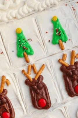 Decorated Christmas Sugar Cookie Bars. Photo credit Lauren's Latest.