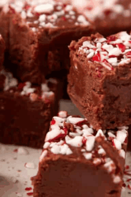 Easy Marshmallow Peppermint Fudge. Photo credit Butter and Baggage.